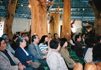 会場は満員状態